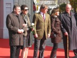 Pred otvoritvijo župan Jankovič, direktorica Helena Draškovič, lastnik stavbe, Kosler