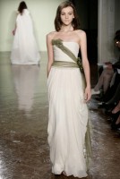 209_Porocna-obleka-Vera-Wang_thumb.jpg (Vera Wang se poroča ceneje)